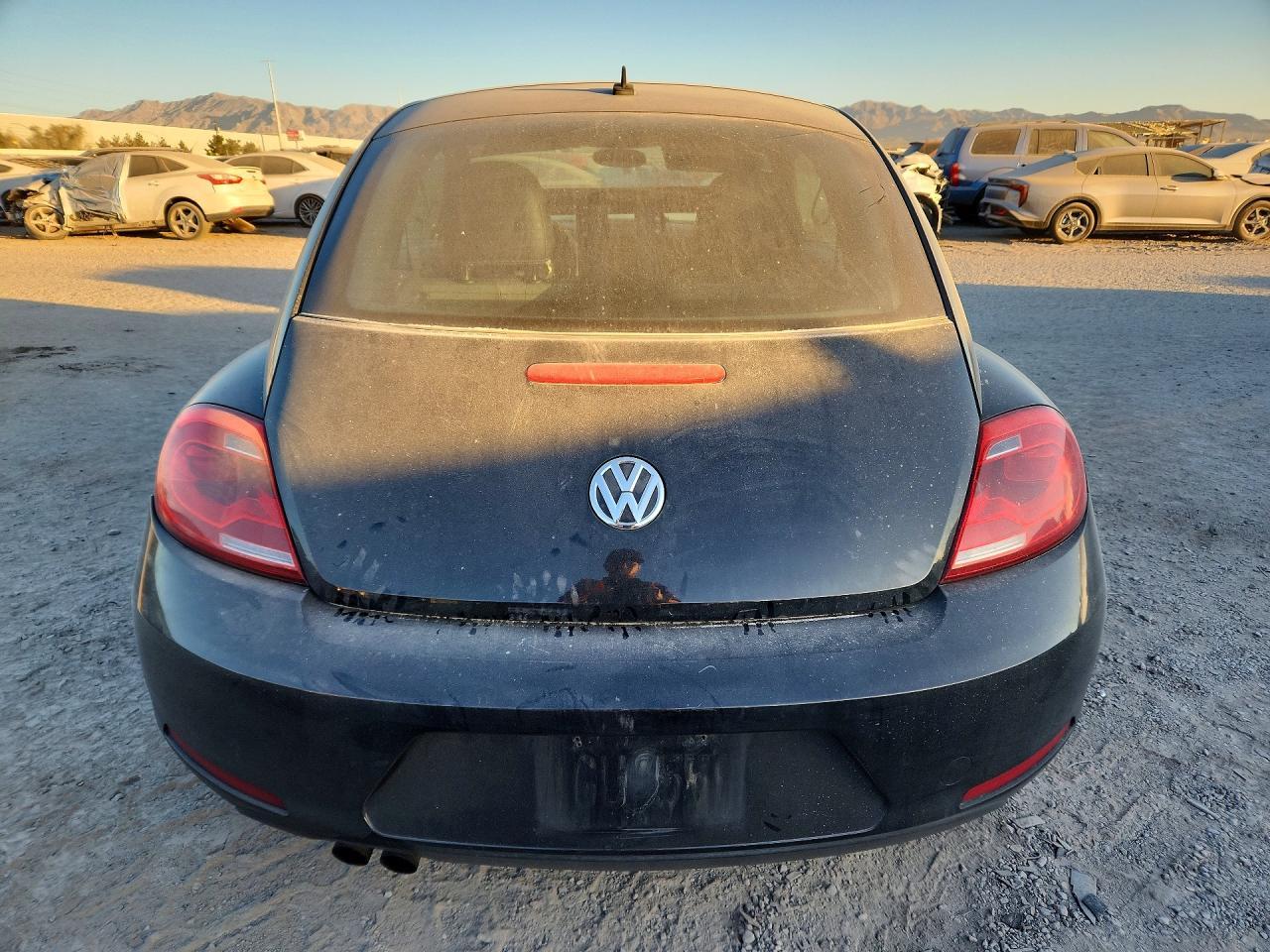 2015 VOLKSWAGEN Beetle