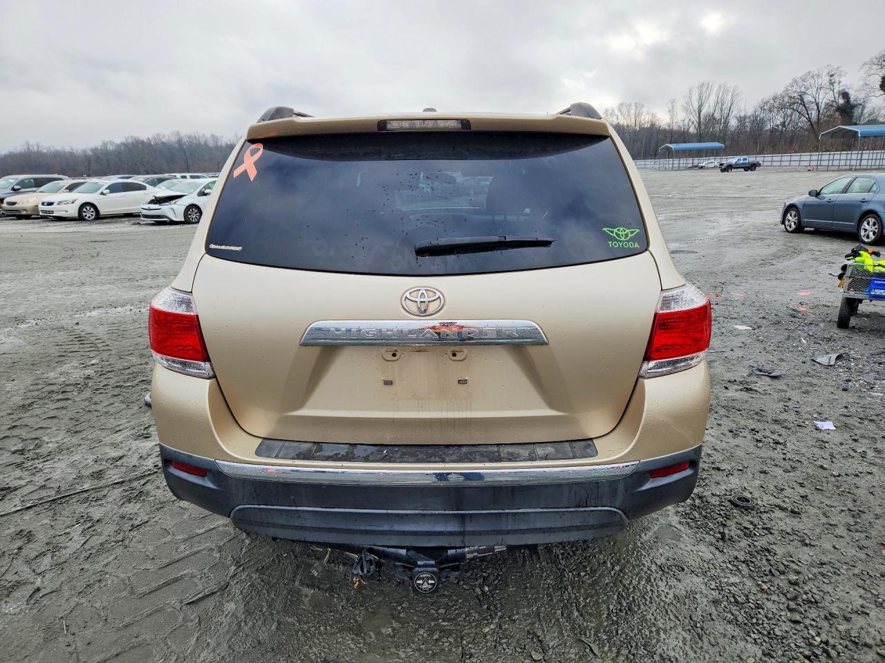 2012 TOYOTA HIGHLANDER