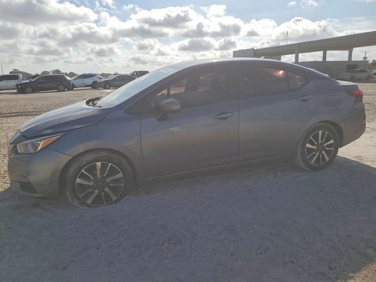2020 NISSAN VERSA
