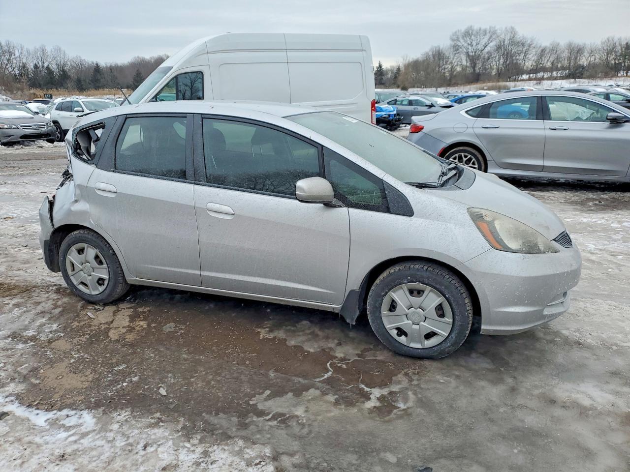2013 HONDA FIT