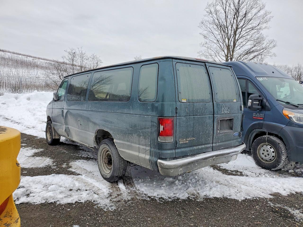 1997 FORD Club Wagon