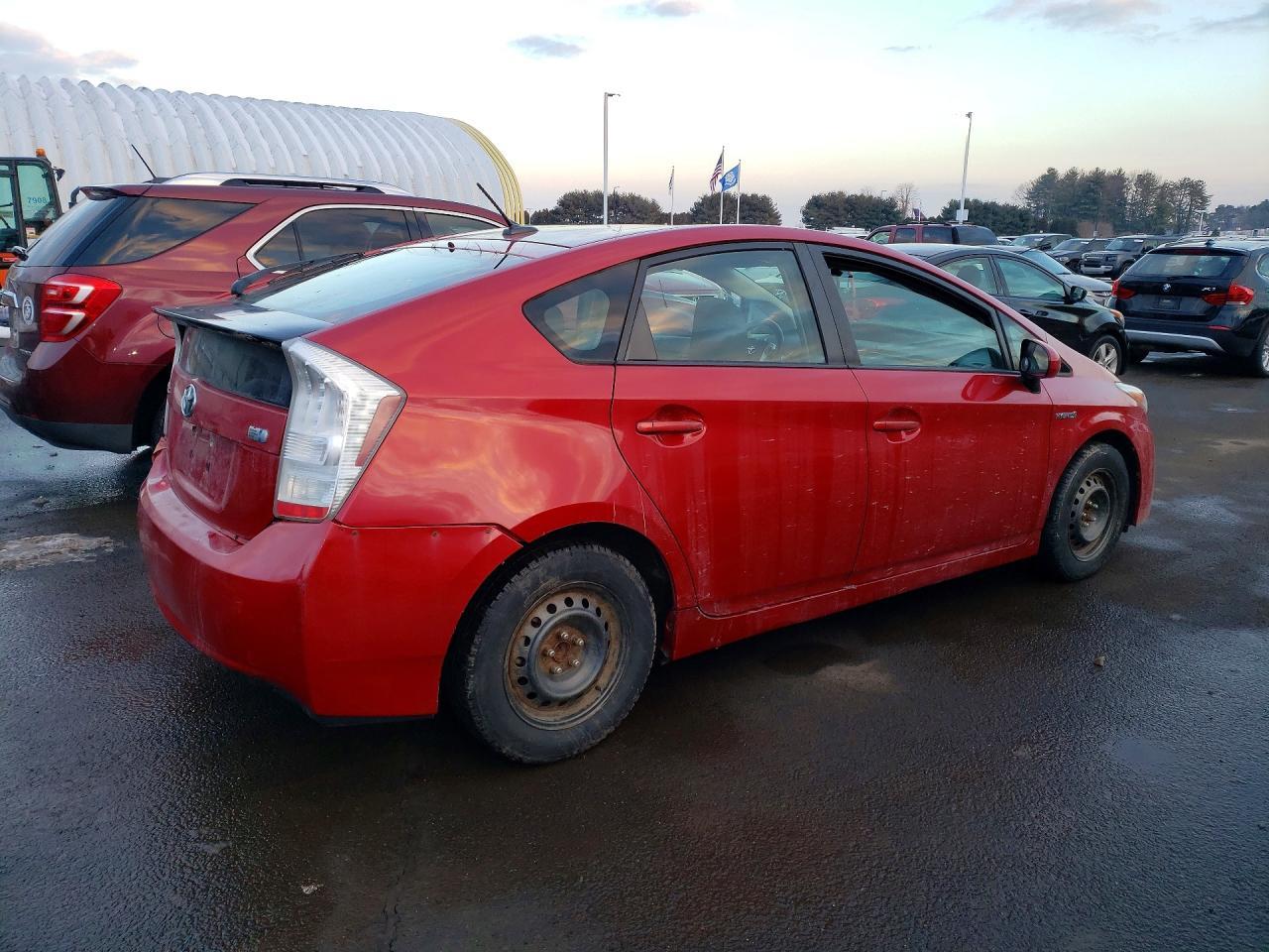 2011 TOYOTA PRIUS