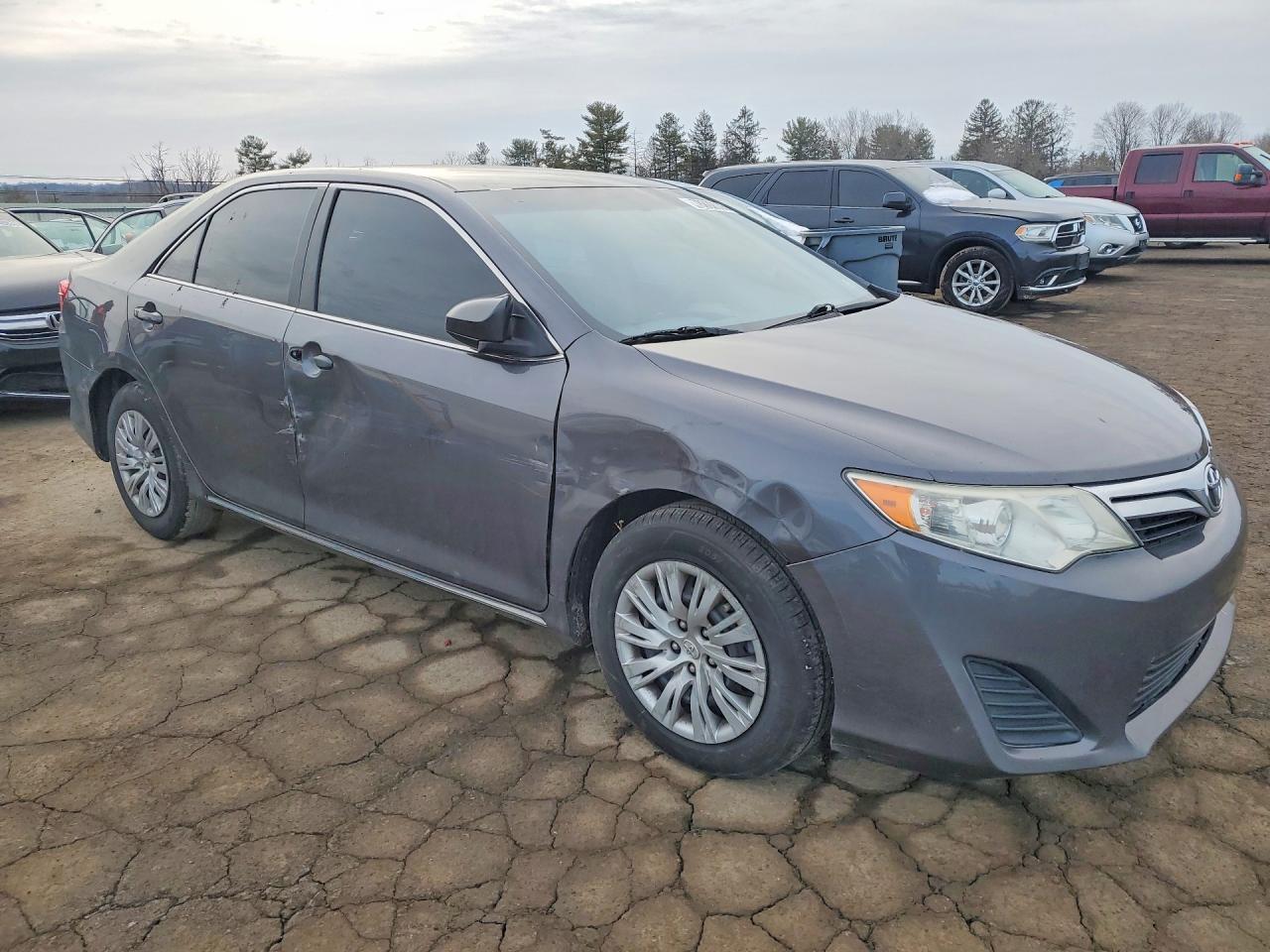 2014 TOYOTA CAMRY