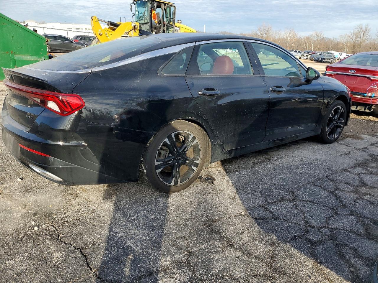 2022 KIA K5