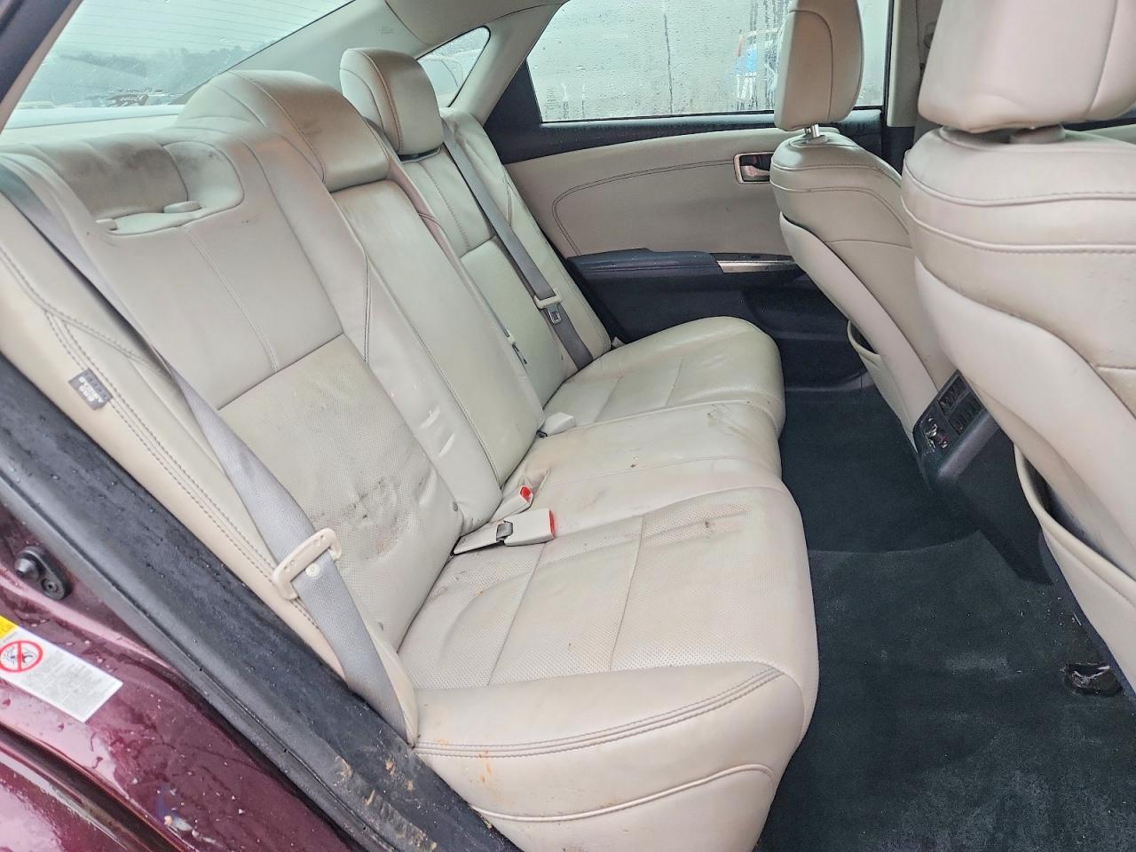 2013 TOYOTA Avalon