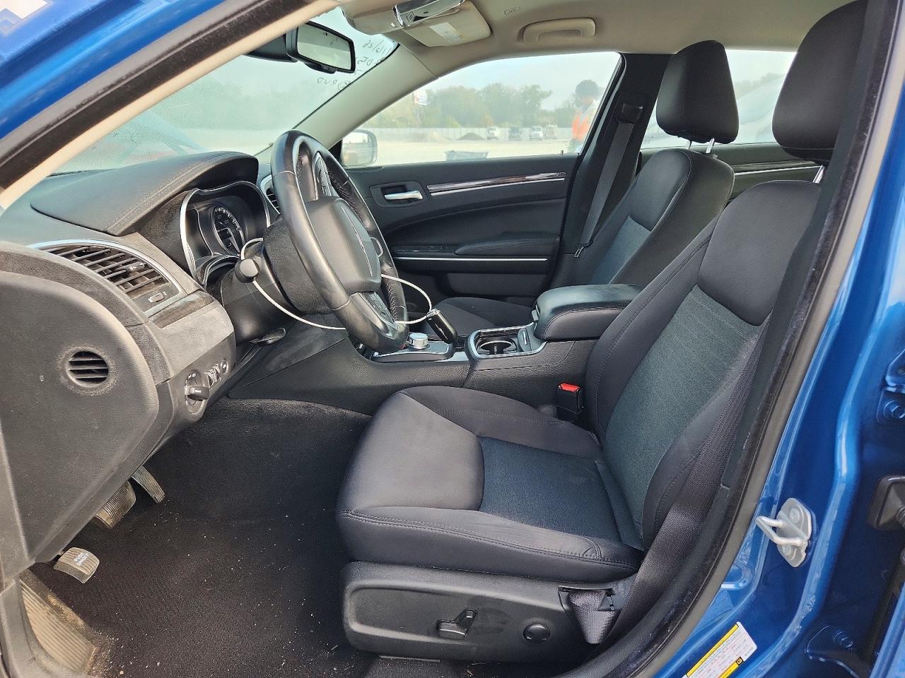 2022 CHRYSLER 300