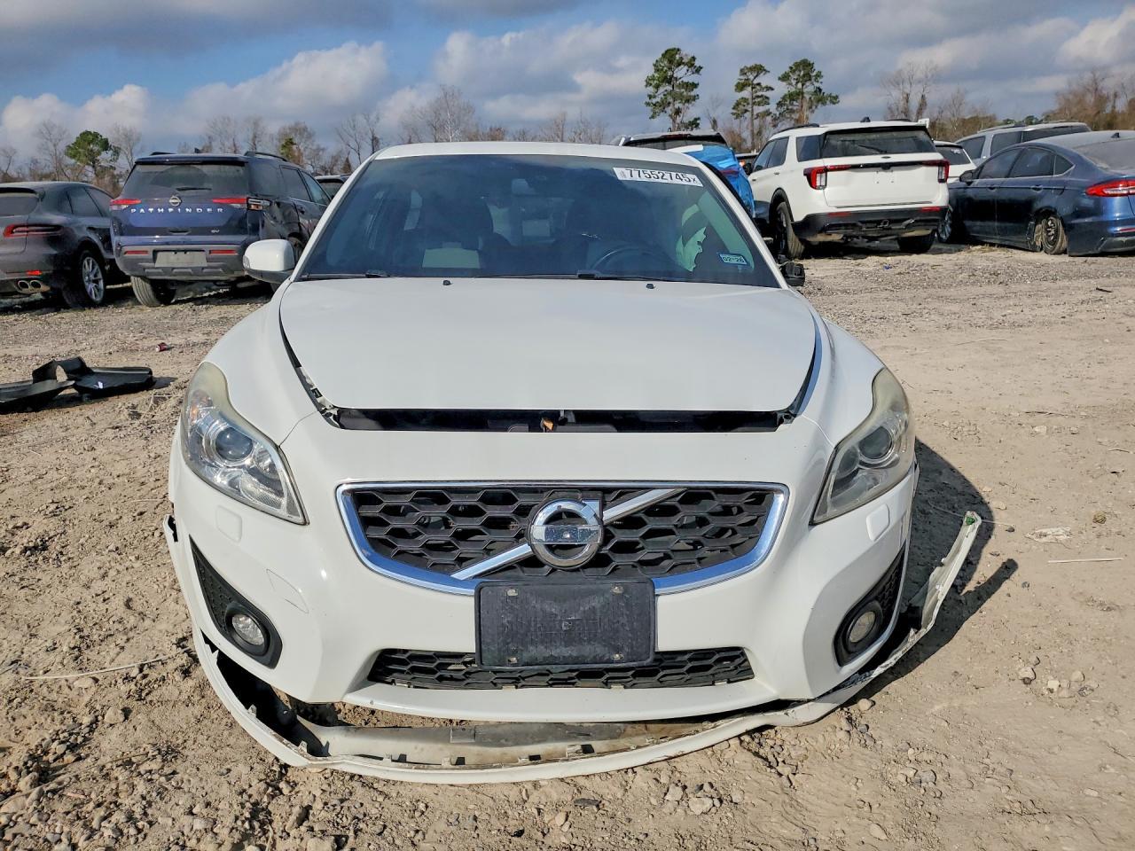 2013 VOLVO C30