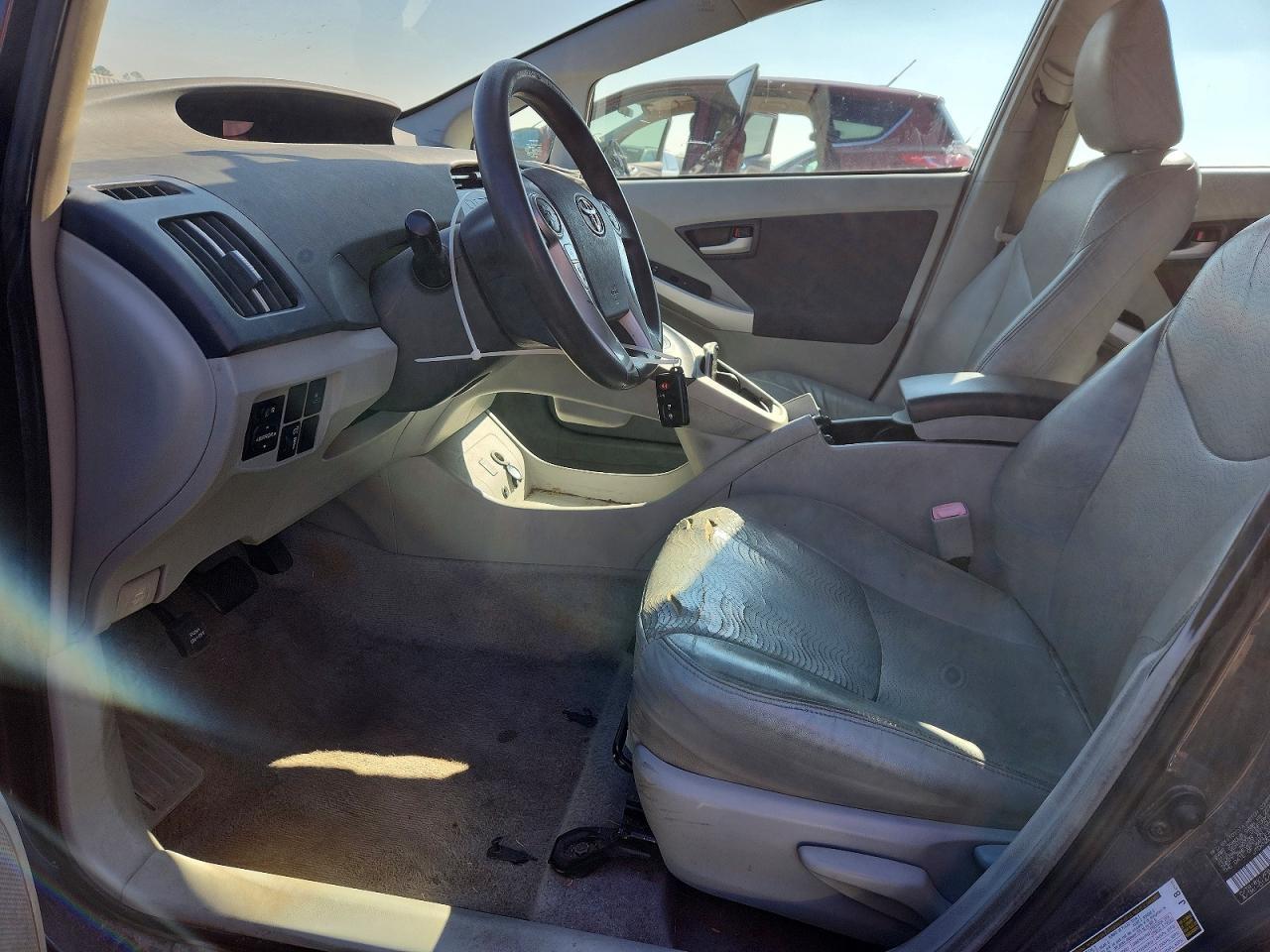 2011 TOYOTA PRIUS