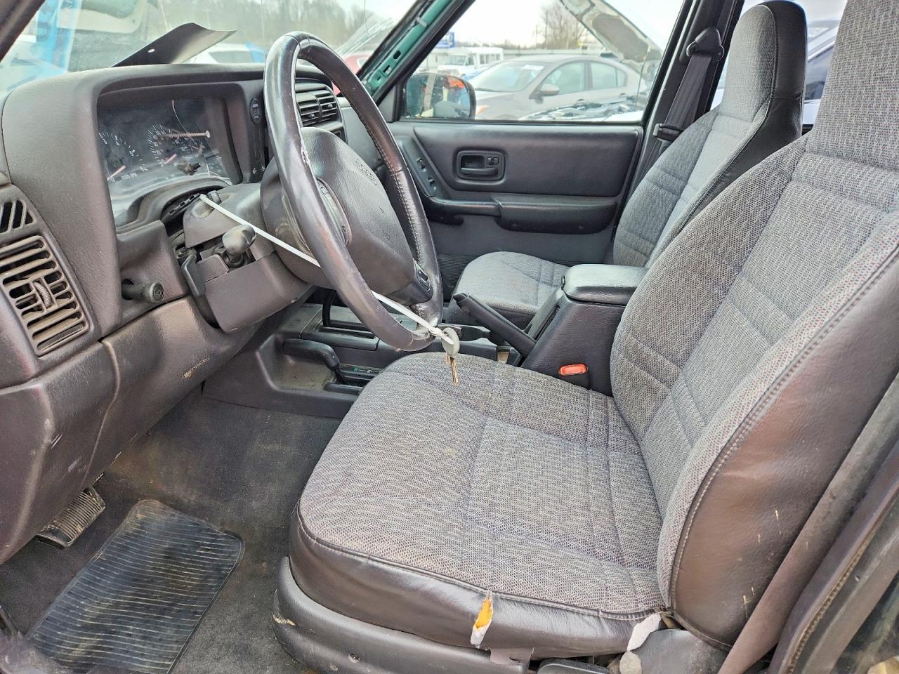 2001 JEEP CHEROKEE