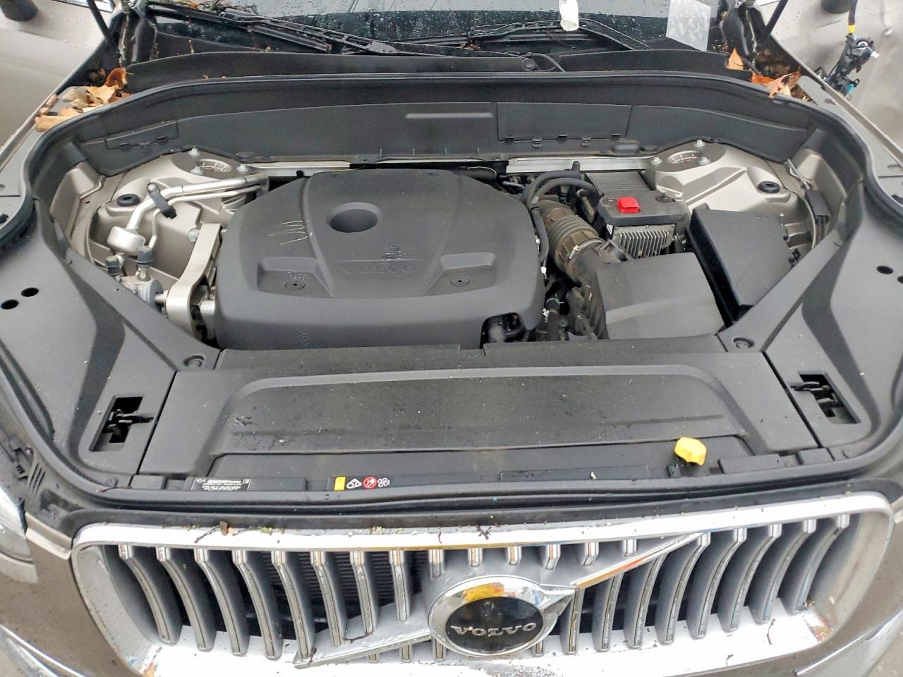 2021 VOLVO XC90