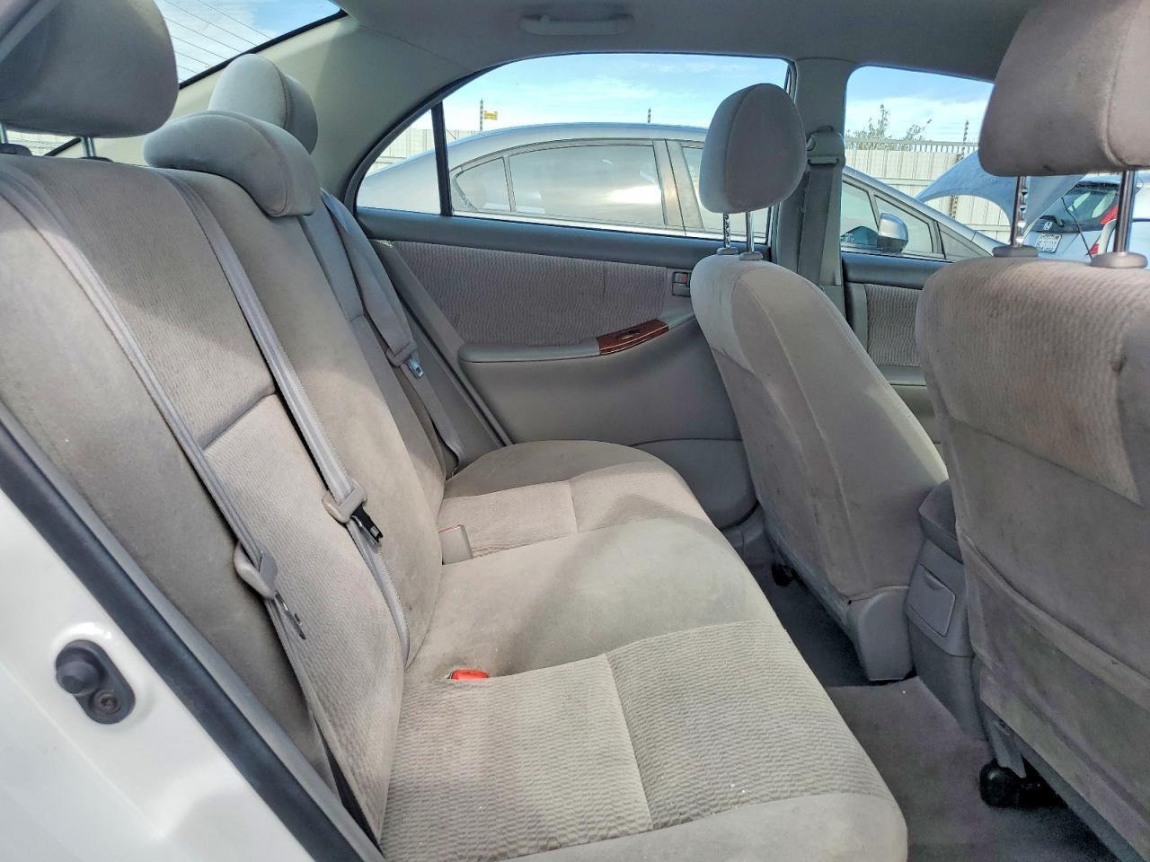 2005 TOYOTA COROLLA