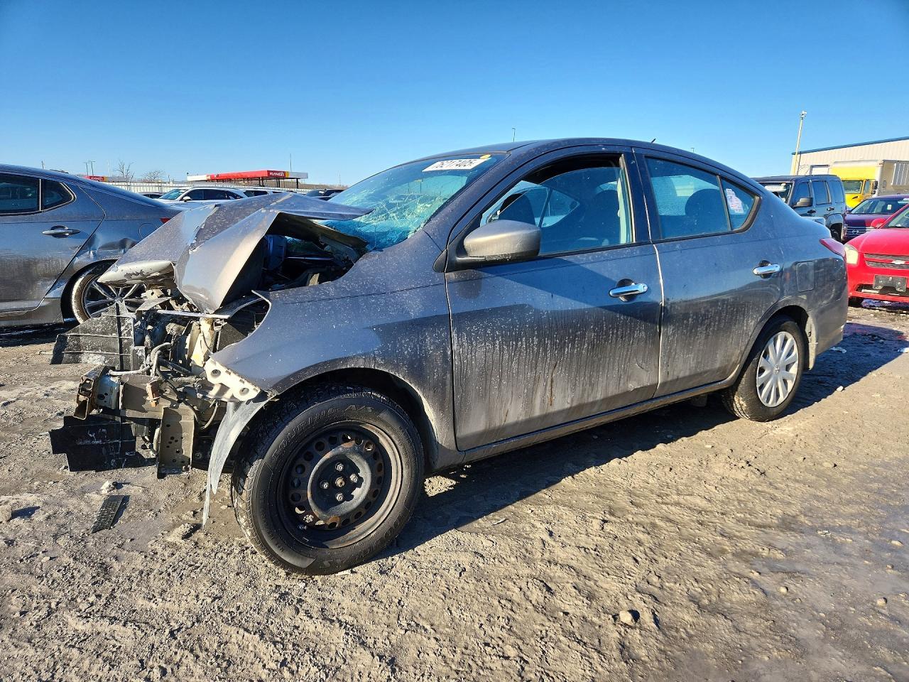 2015 NISSAN VERSA