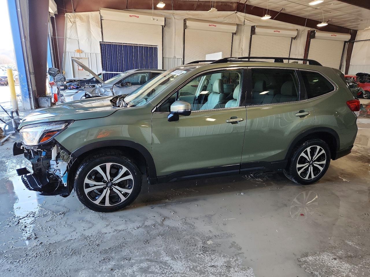 2019 SUBARU FORESTER