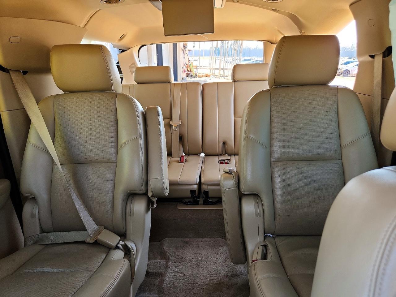 2012 CHEVROLET Suburban