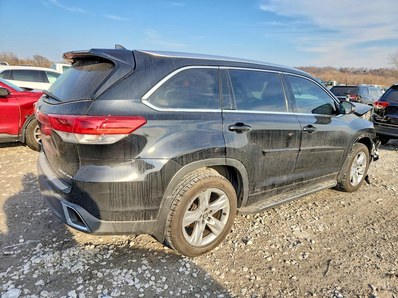 2017 TOYOTA HIGHLANDER