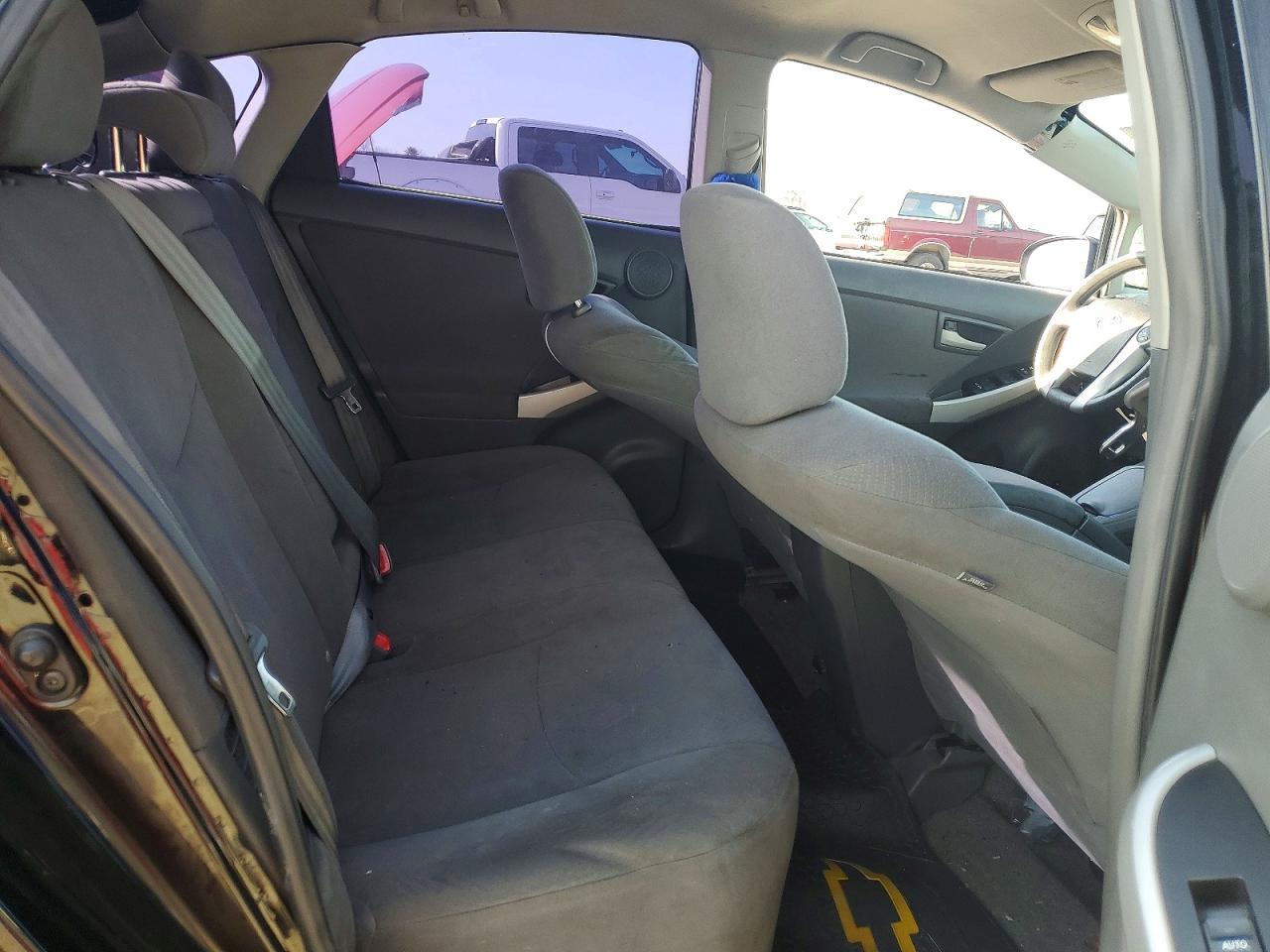 2011 TOYOTA PRIUS