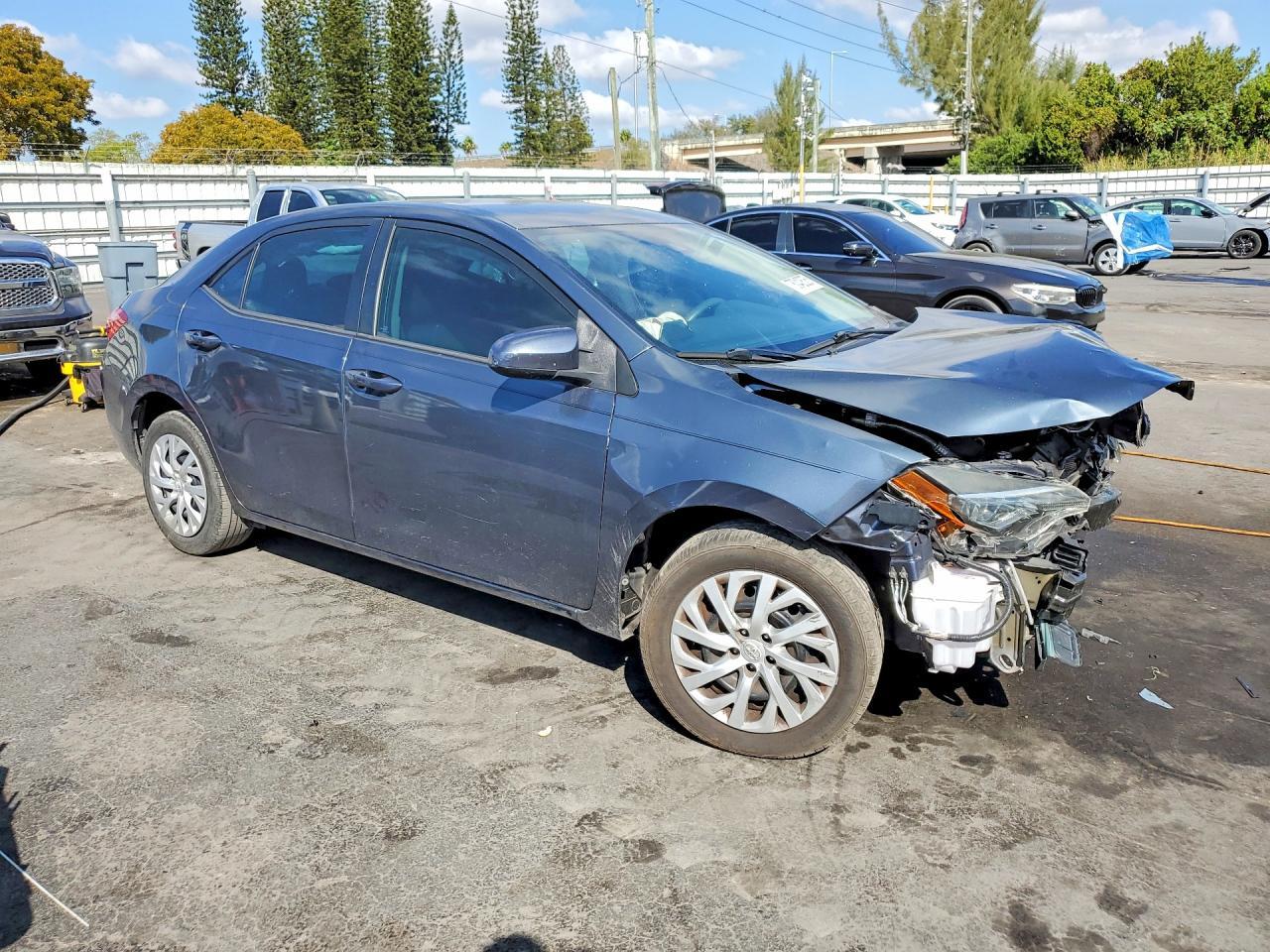 2018 TOYOTA COROLLA