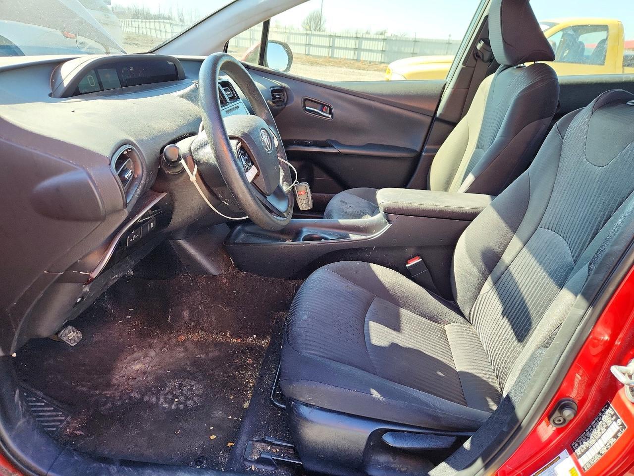 2016 TOYOTA PRIUS