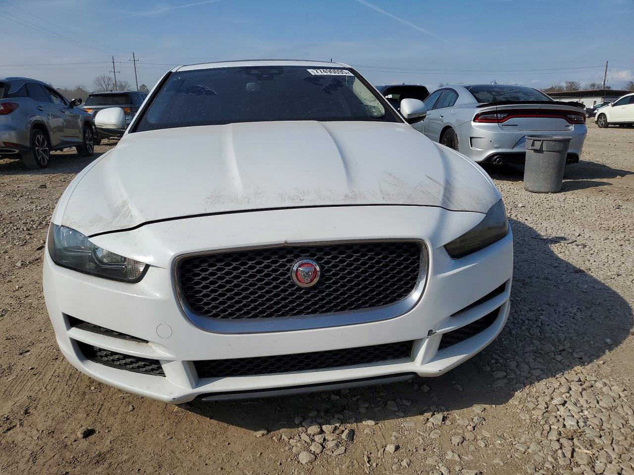 2018 JAGUAR XE