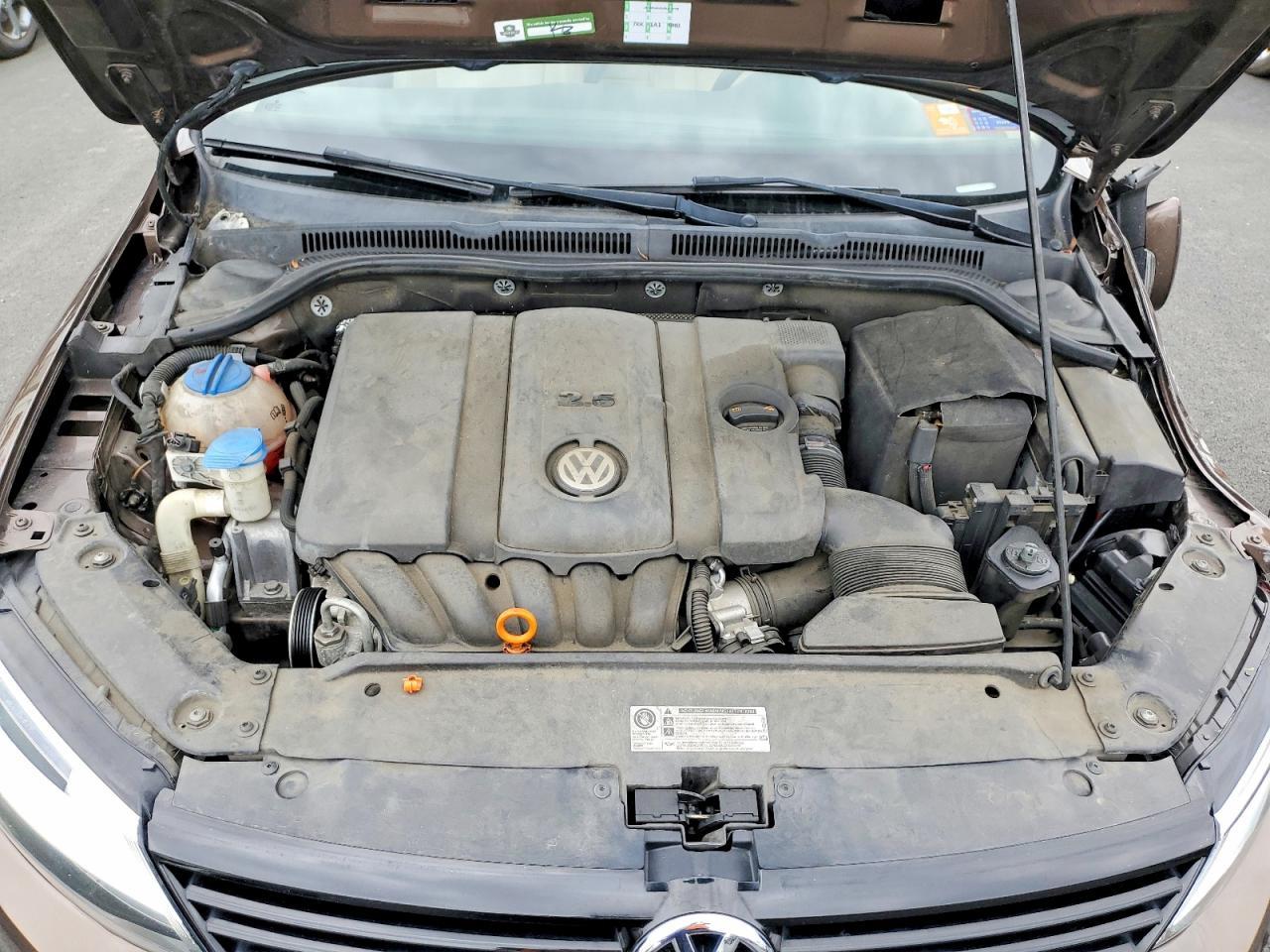 2012 VOLKSWAGEN JETTA