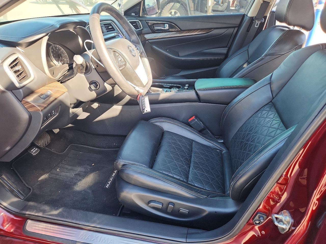 2017 NISSAN Maxima