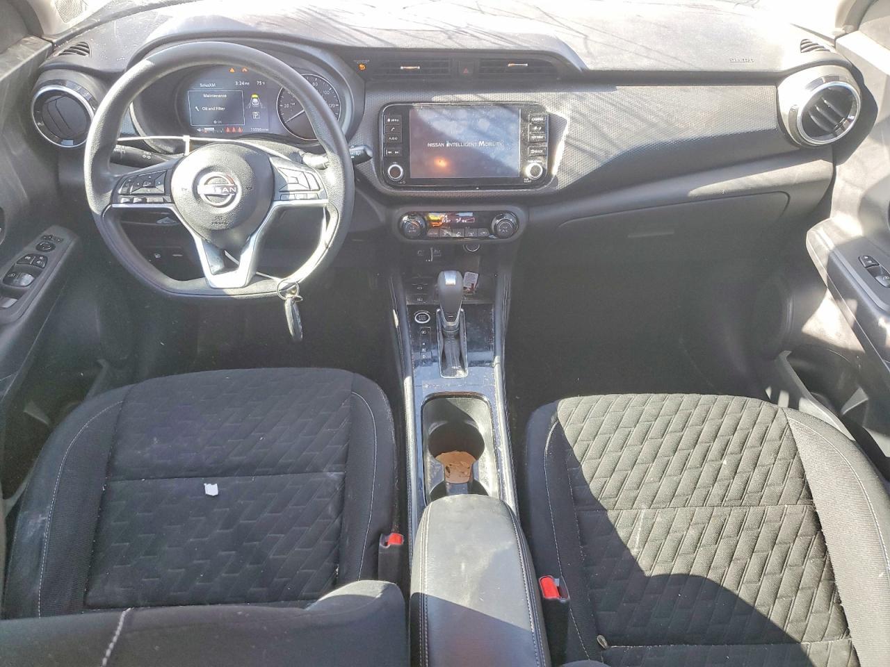 2022 NISSAN KICKS