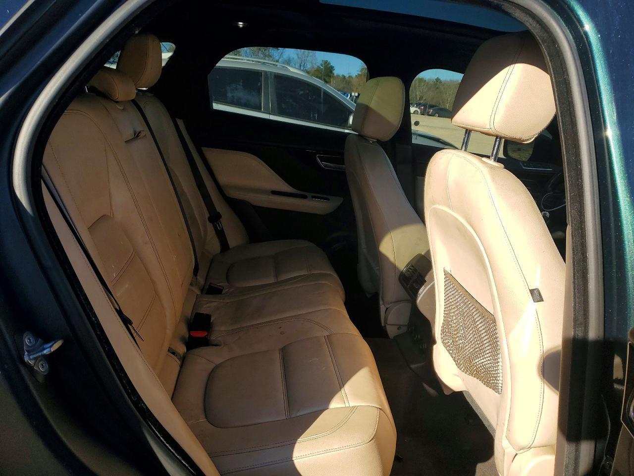 2017 JAGUAR F-Pace