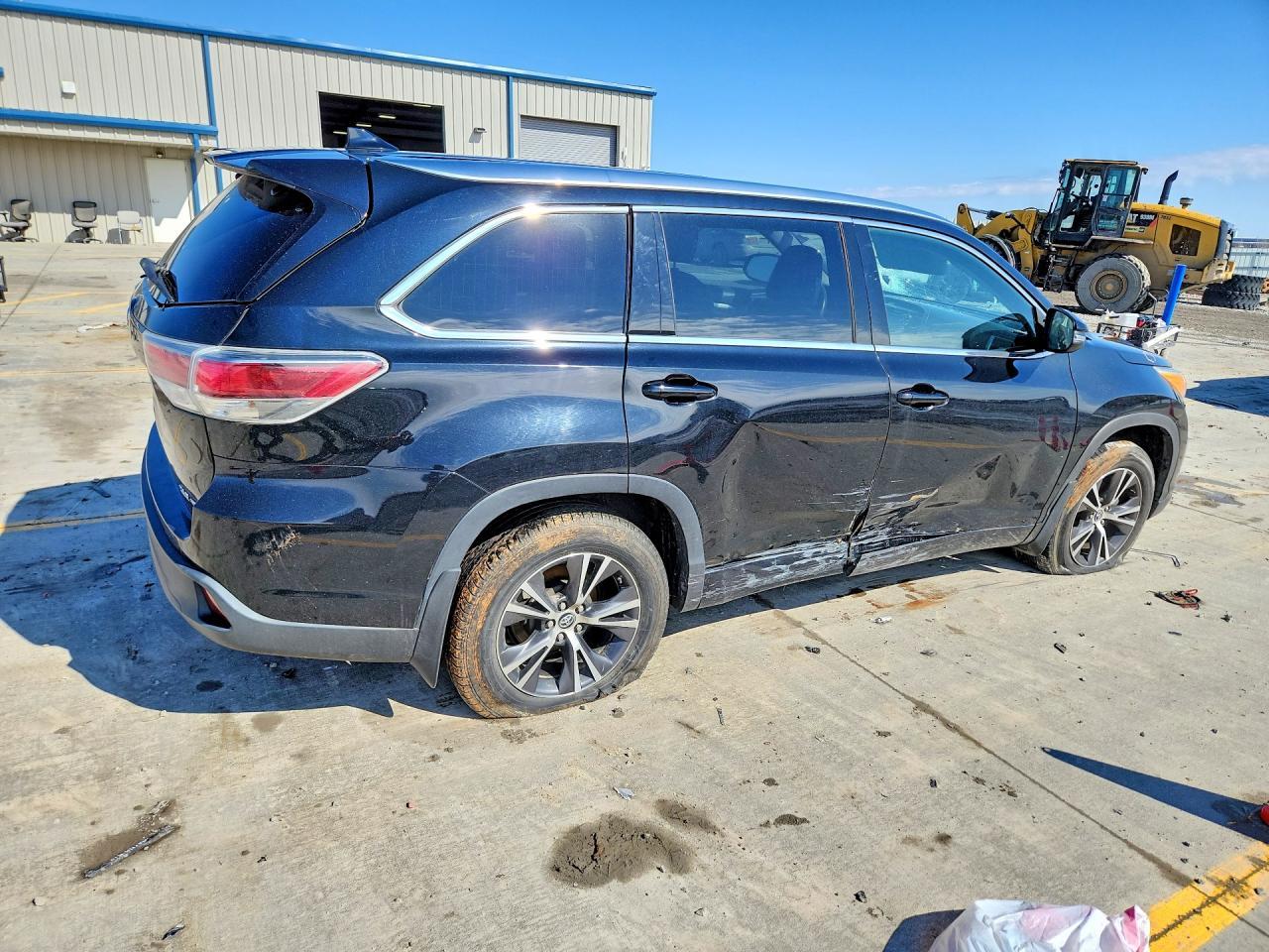 2016 TOYOTA HIGHLANDER