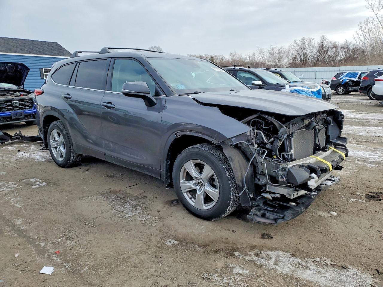 2022 TOYOTA HIGHLANDER