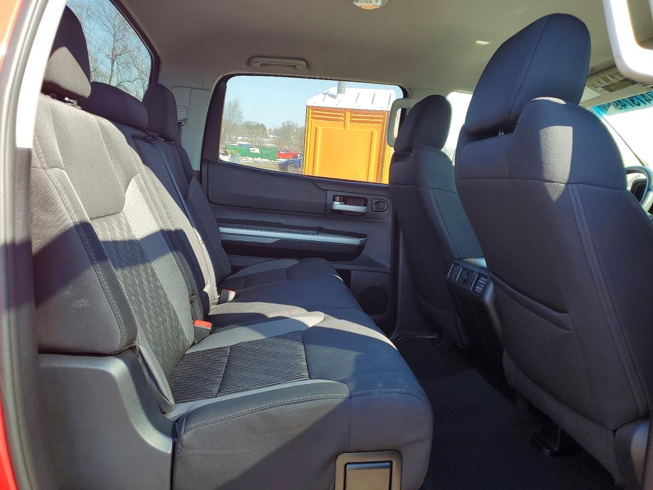 2016 TOYOTA TUNDRA