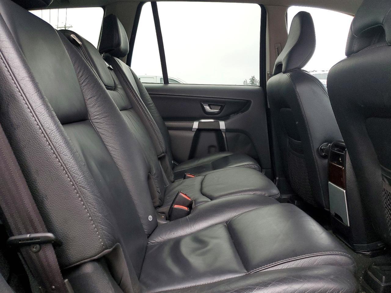 2014 VOLVO XC90