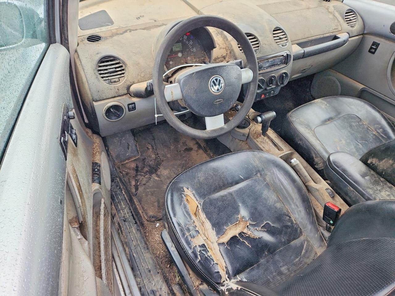 2001 VOLKSWAGEN Beetle