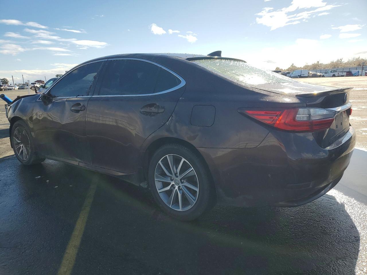 2016 LEXUS ES 300H