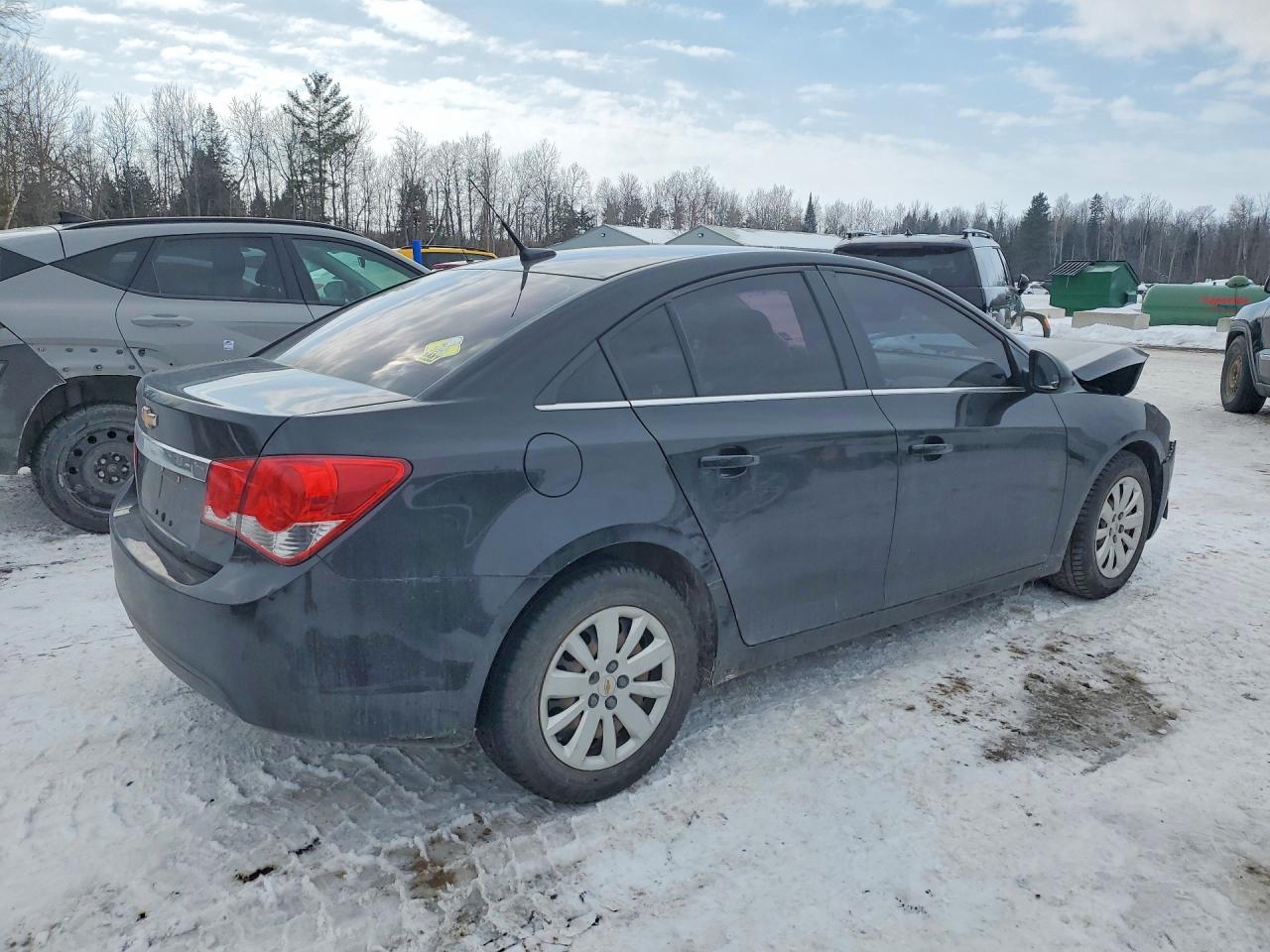 2011 CHEVROLET CRUZE