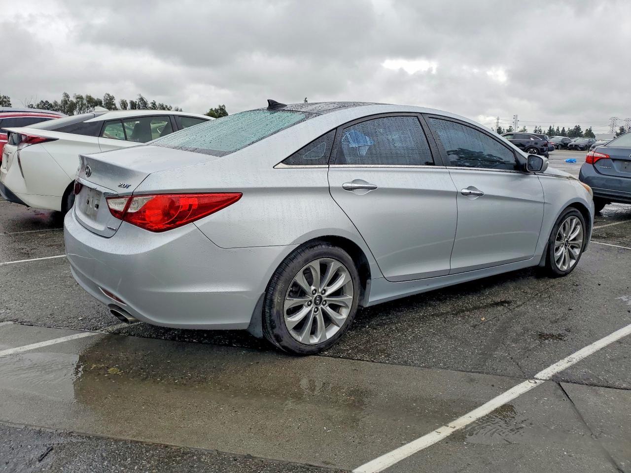 2013 HYUNDAI SONATA