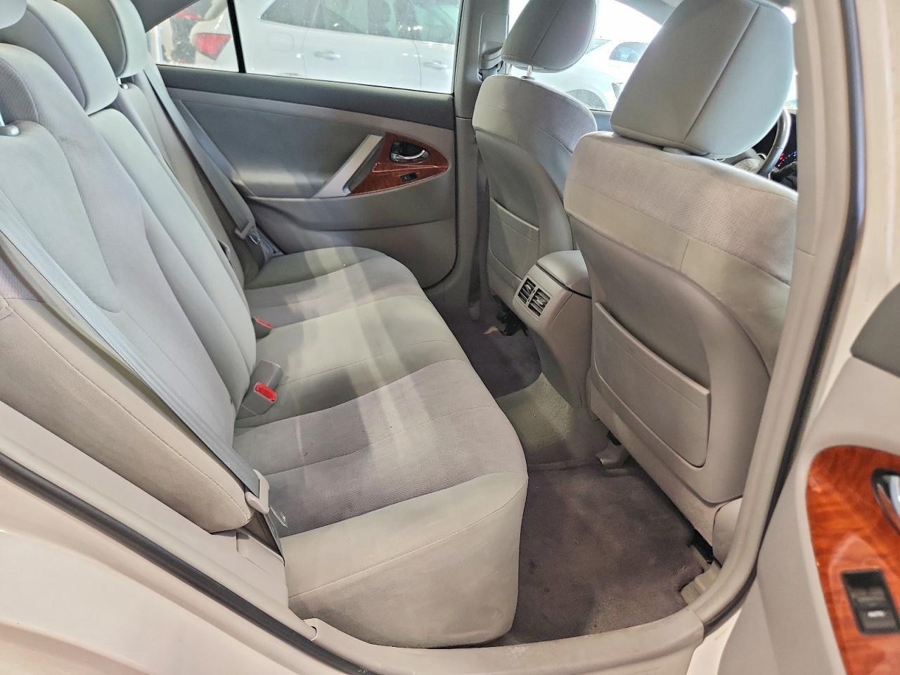 2011 TOYOTA CAMRY