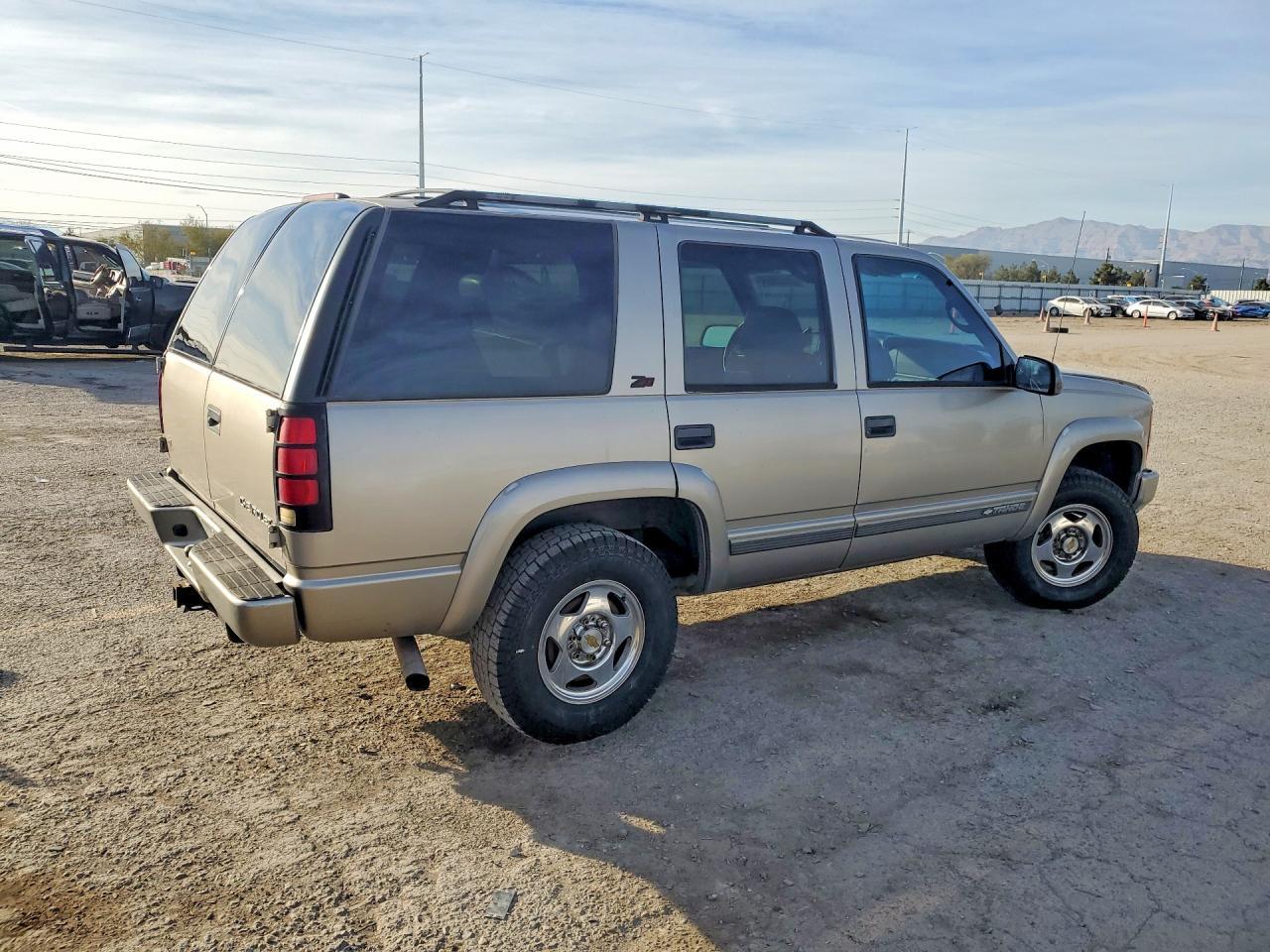 2000 CHEVROLET Tahoe