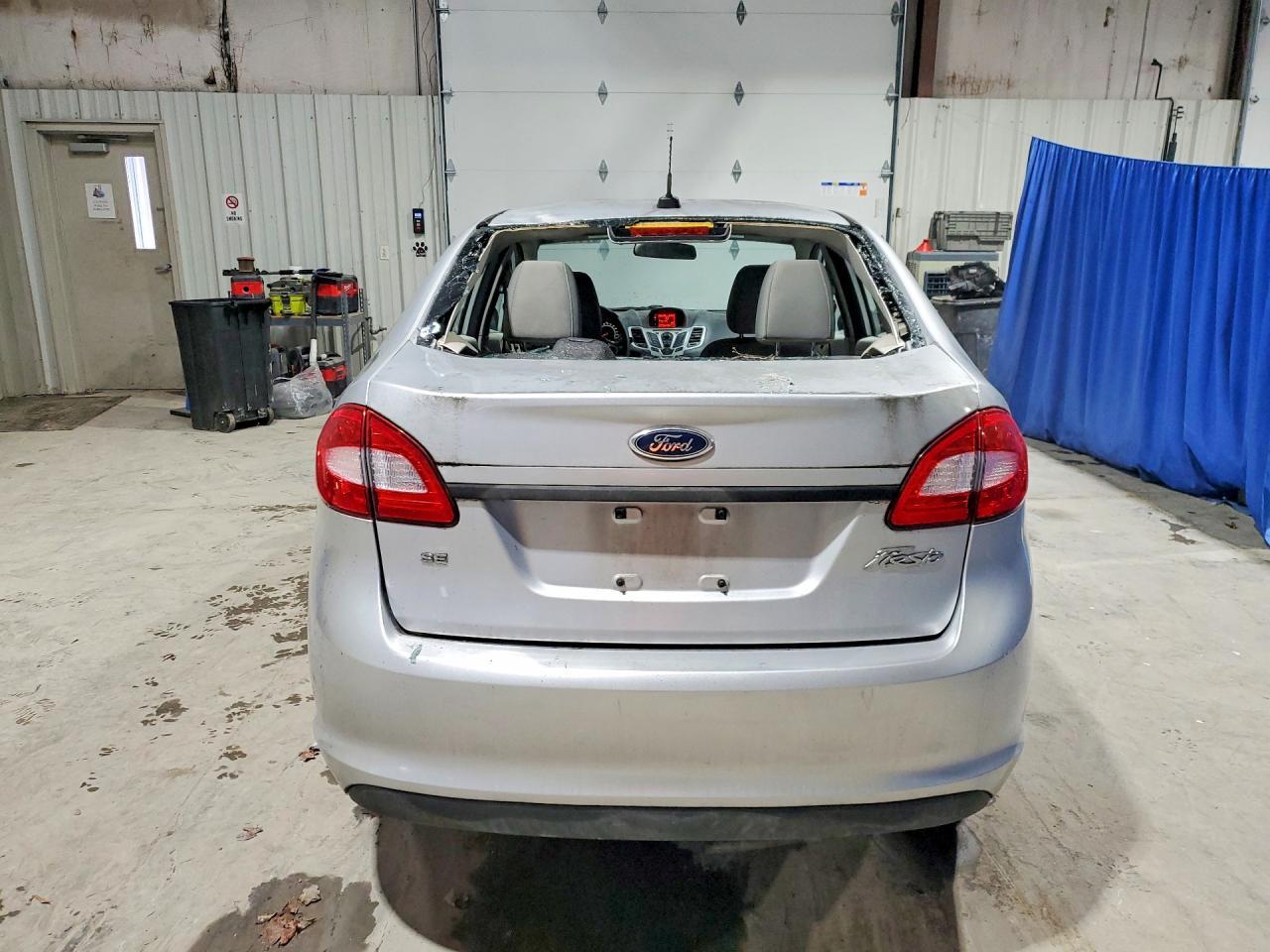 2013 FORD Fiesta
