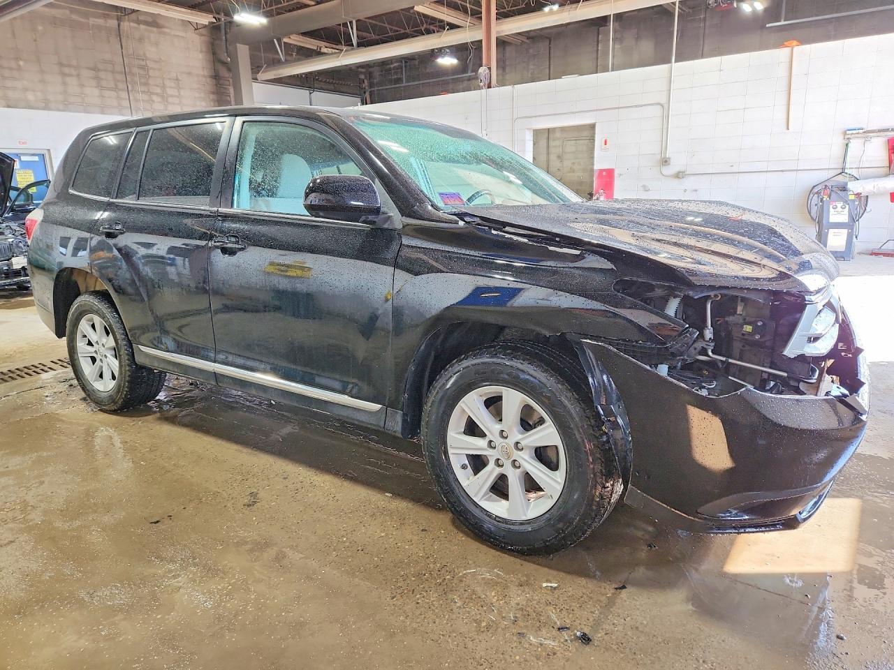 2013 TOYOTA HIGHLANDER