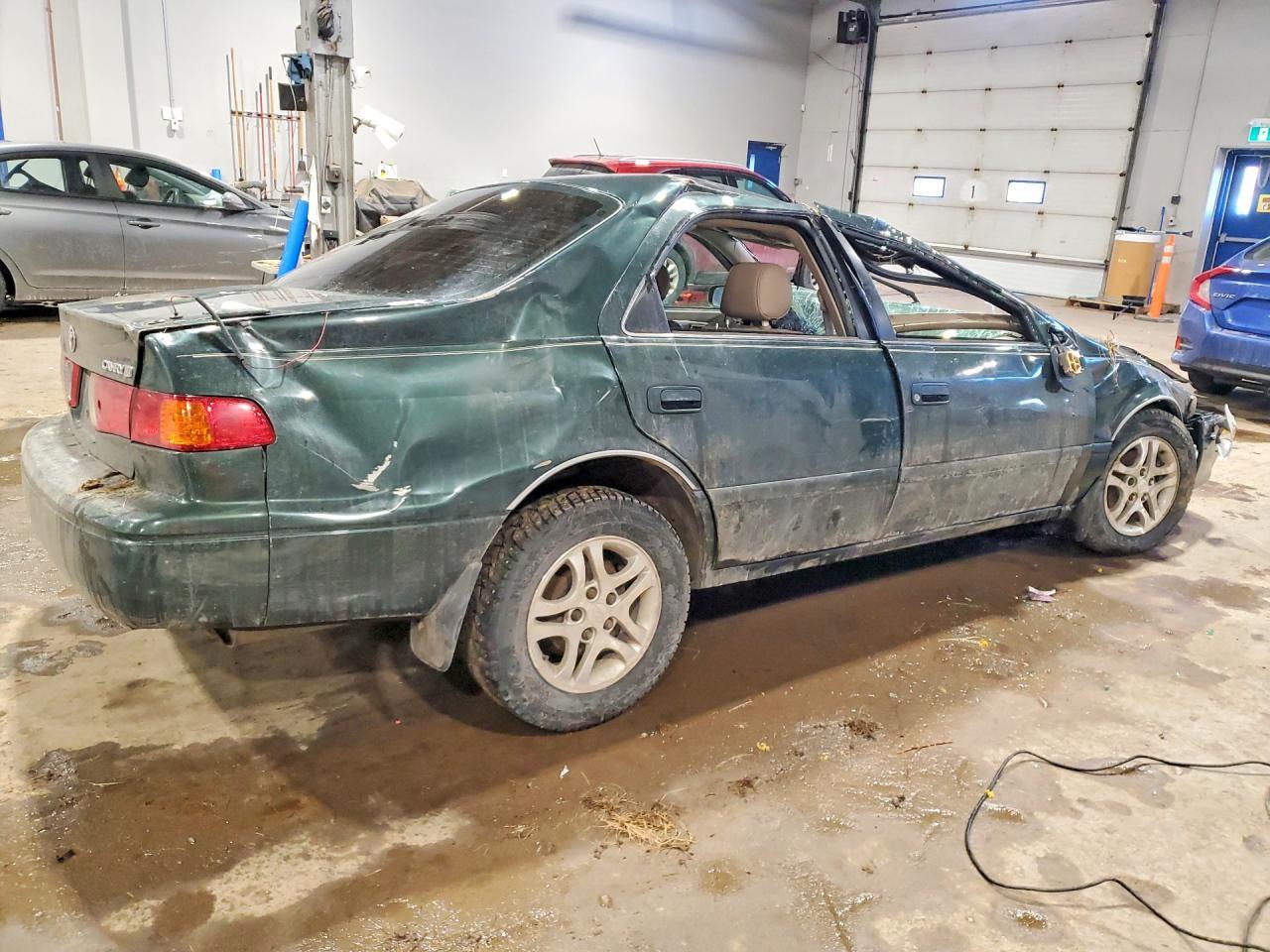 2001 TOYOTA CAMRY