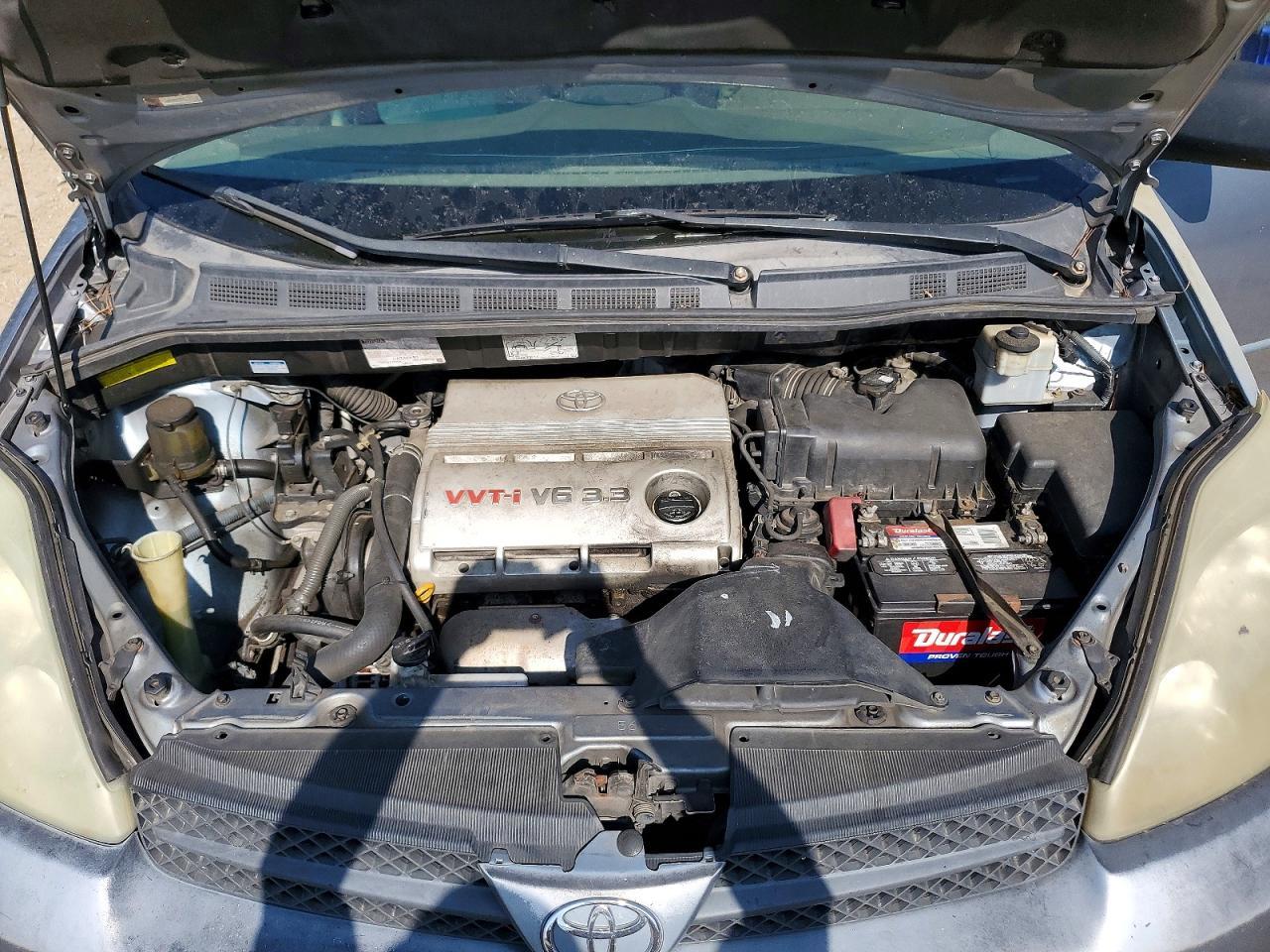 2004 TOYOTA SIENNA