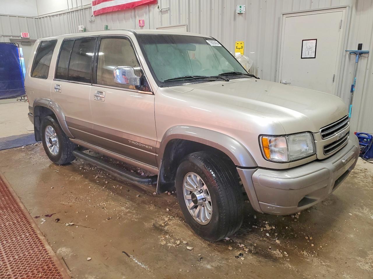2001 ISUZU Trooper