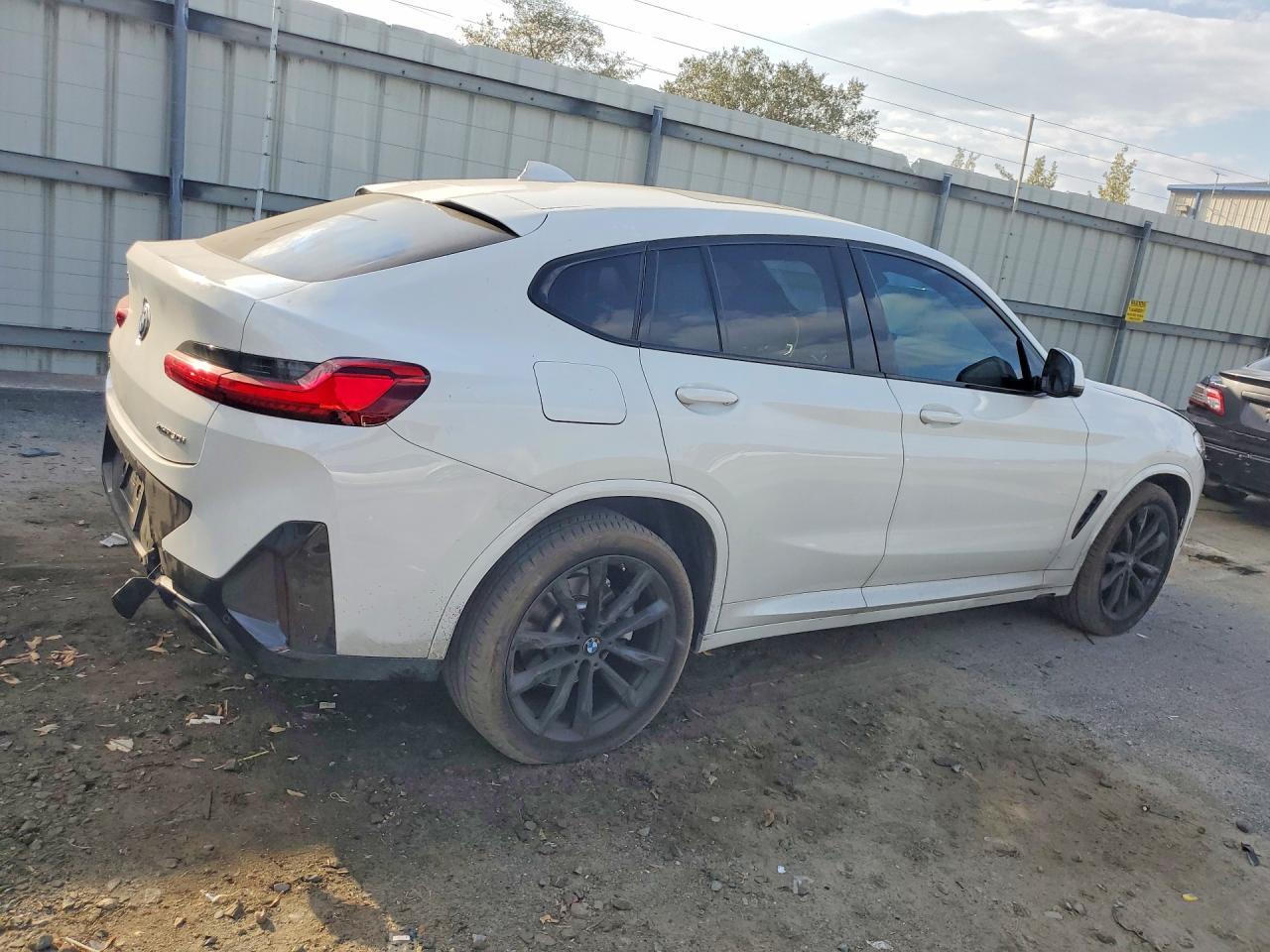 2025 BMW X4