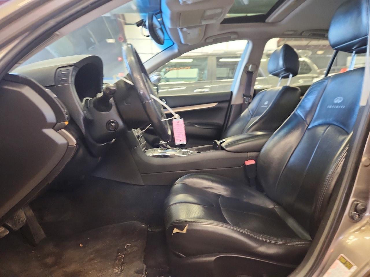 2012 INFINITI G37