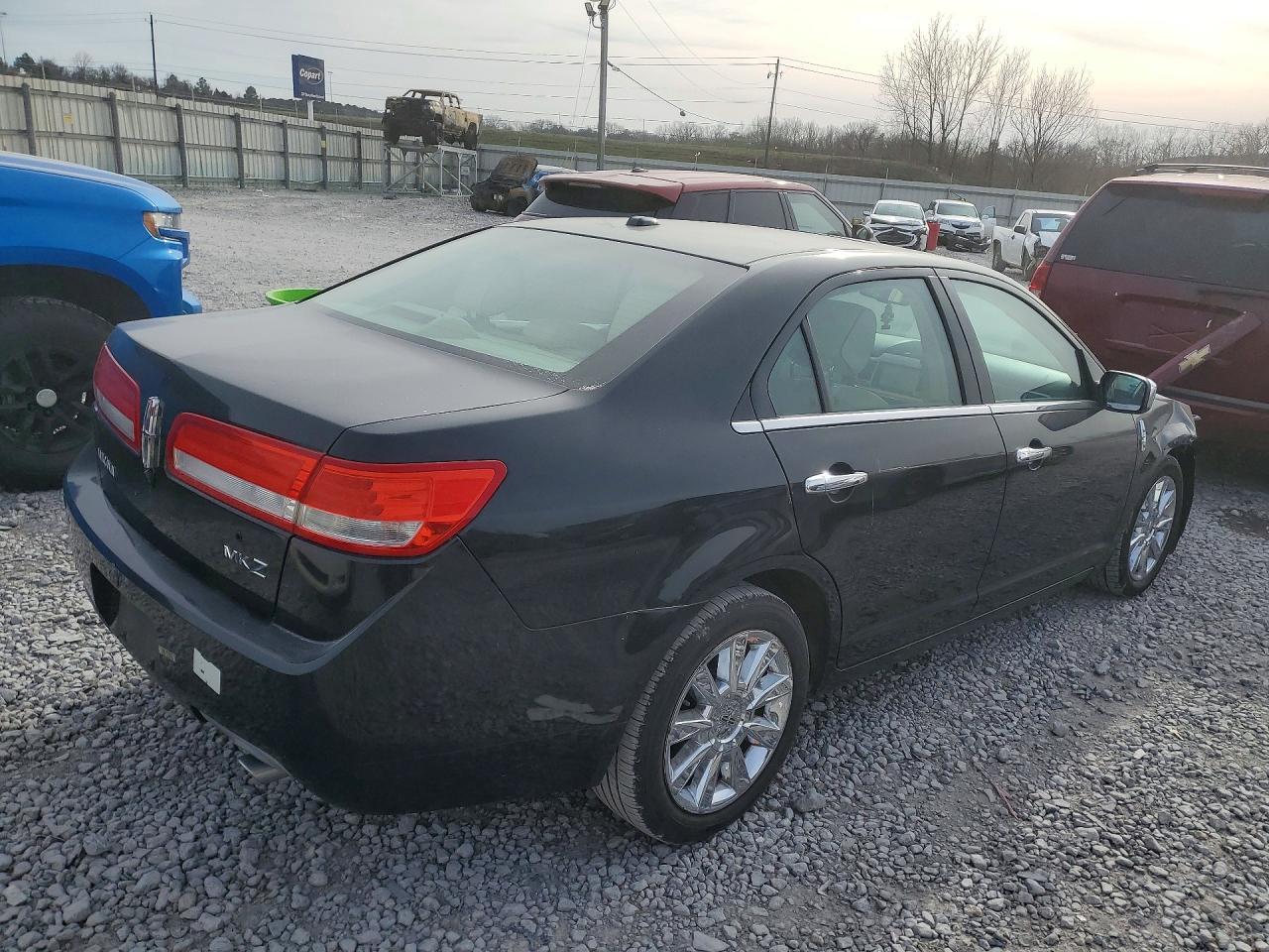 2011 LINCOLN MKZ