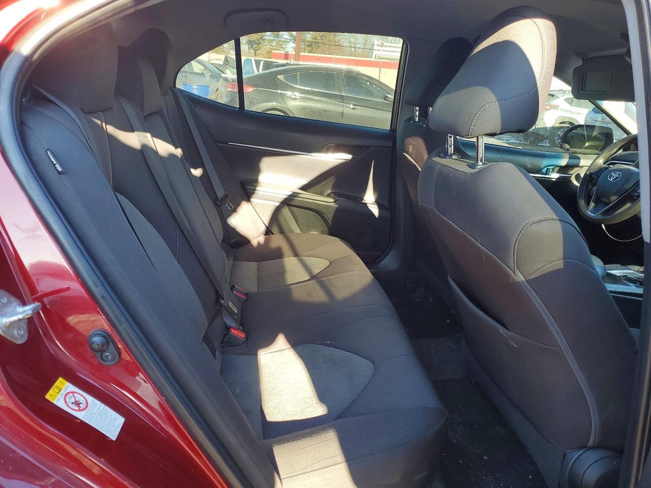 2018 TOYOTA CAMRY