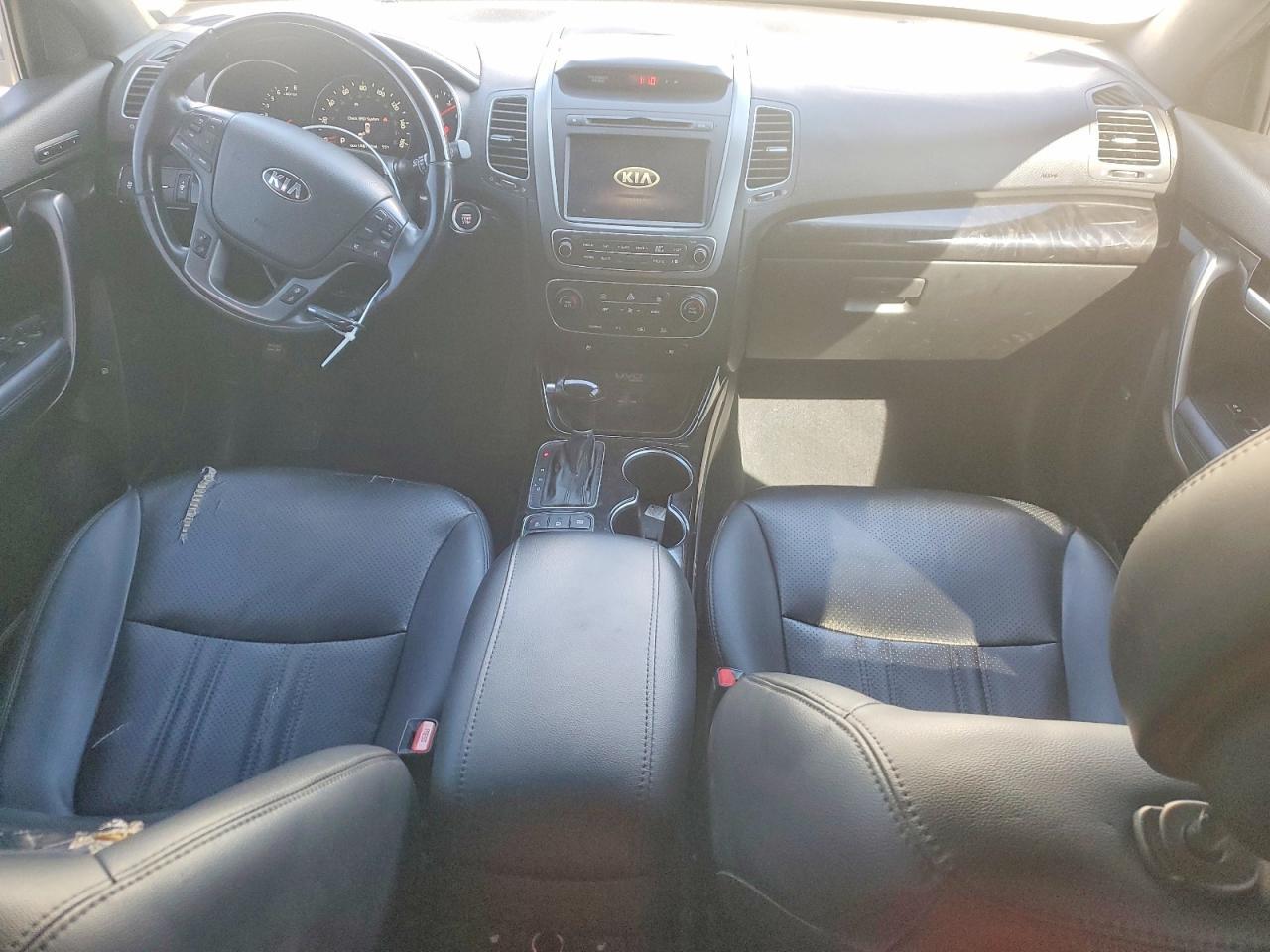 2014 KIA SORENTO