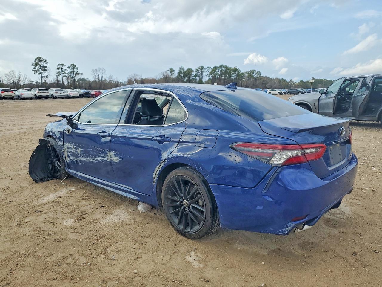 2023 TOYOTA CAMRY