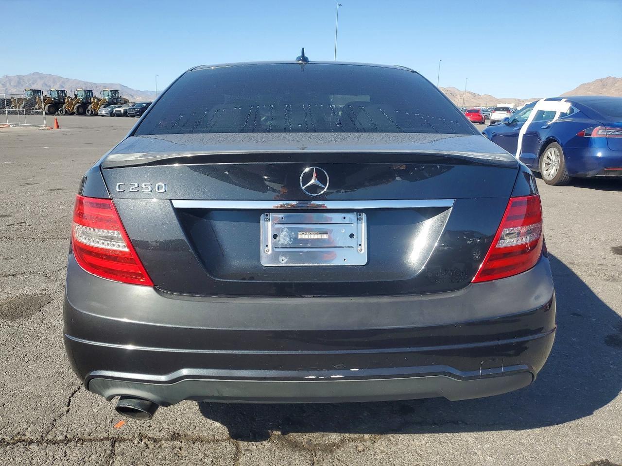 2012 MERCEDES-BENZ C-CLASS