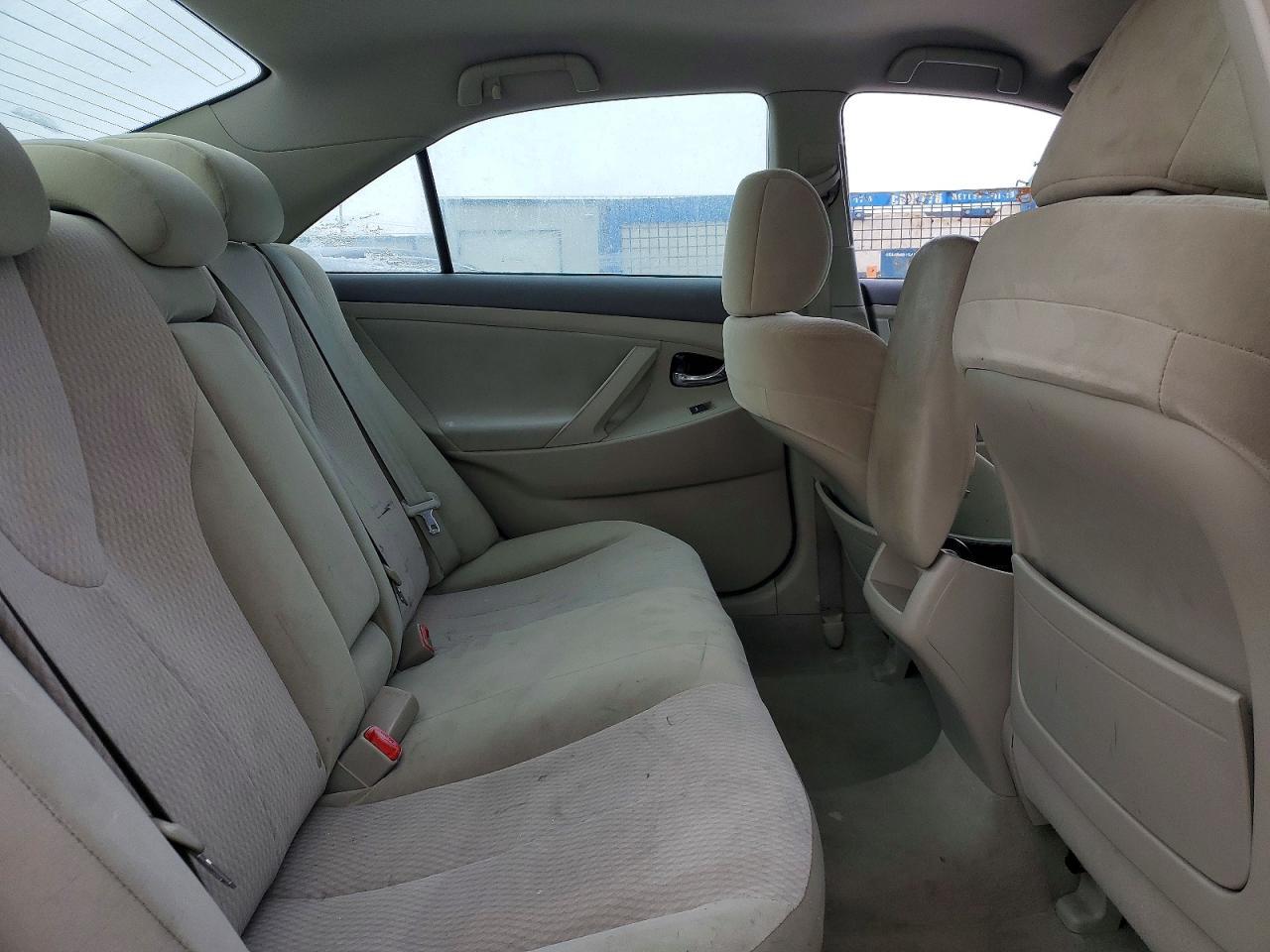 2010 TOYOTA CAMRY